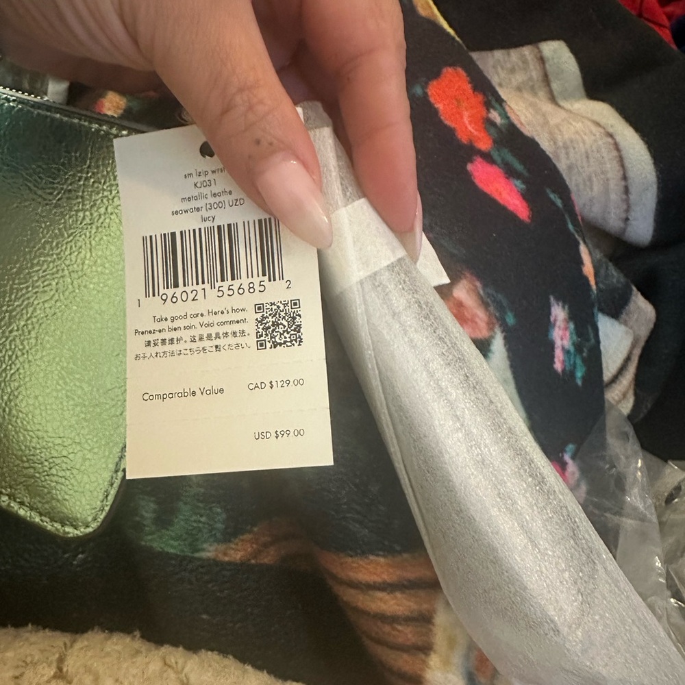 Brand New Kate Spade Metallic Wristlet